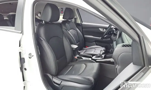 Kia K3 2022 1.6 автомат (гидро), миниатюра 10