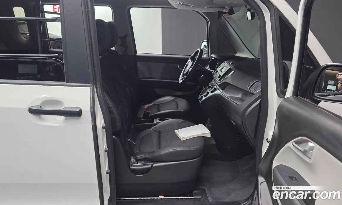 Kia Ray 2022 1.0 автомат (гидро), фото 16