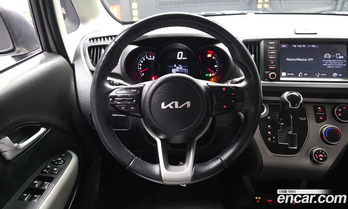 Kia Ray 2022 1.0 автомат (гидро), фото 19