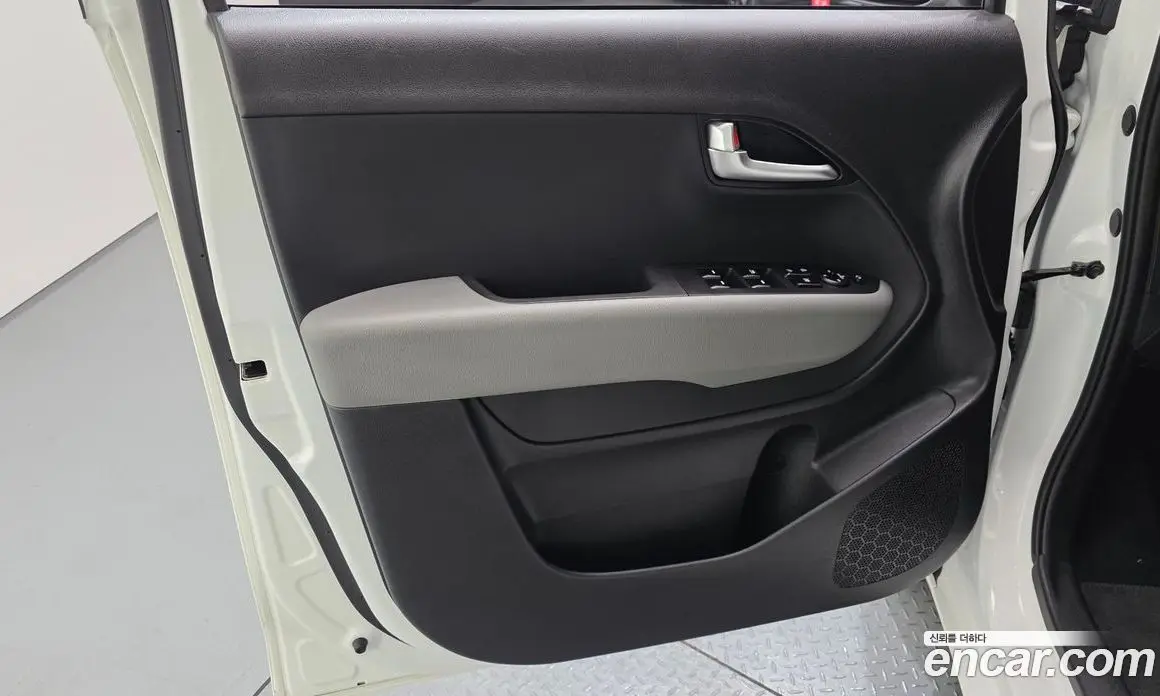 Kia Ray 2025 1.0 автомат (гидро), фото 14