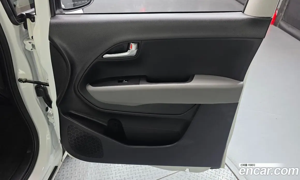 Kia Ray 2025 1.0 автомат (гидро), фото 15