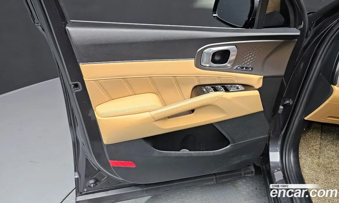 Kia Sorento 2023 1.6 автомат (гидро), фото 14