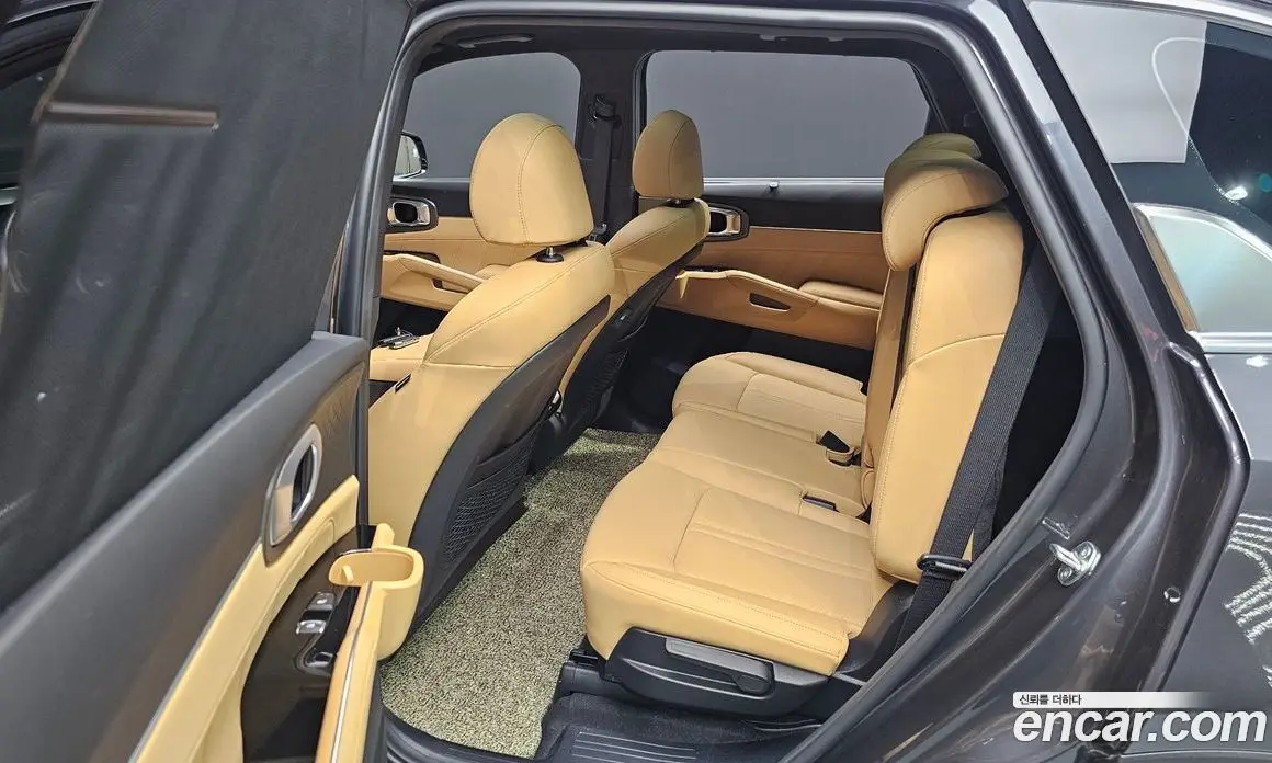 Kia Sorento 2023 1.6 автомат (гидро), фото 16