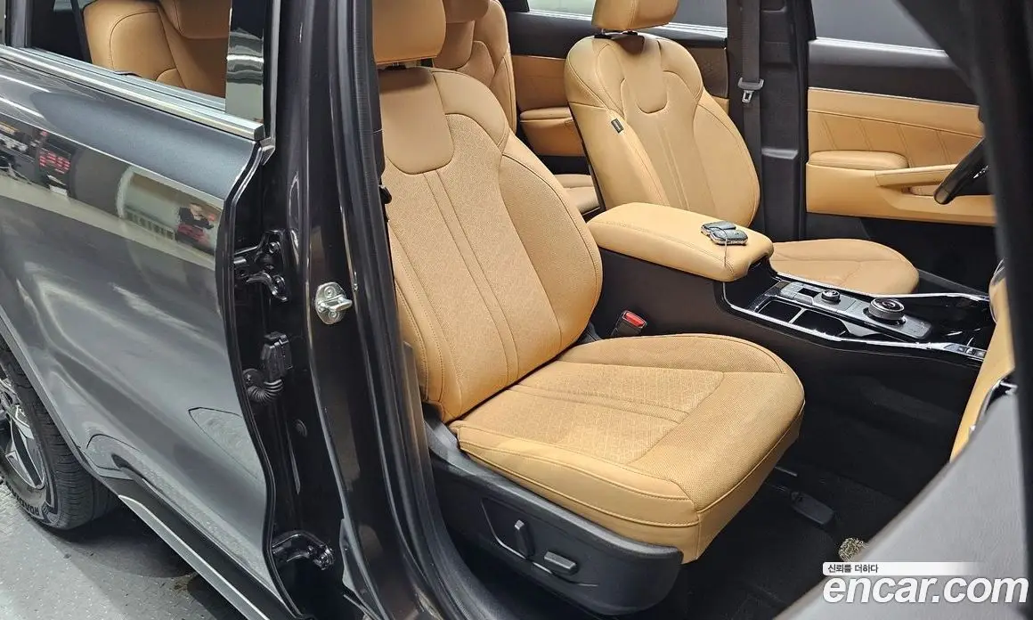 Kia Sorento 2023 1.6 автомат (гидро), фото 17
