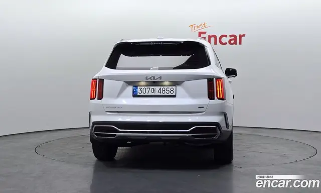Kia Sorento 2023 2.2 автомат (гидро), миниатюра 4 Kia Sorento 2023 2.2 автомат (гидро), миниатюра 4