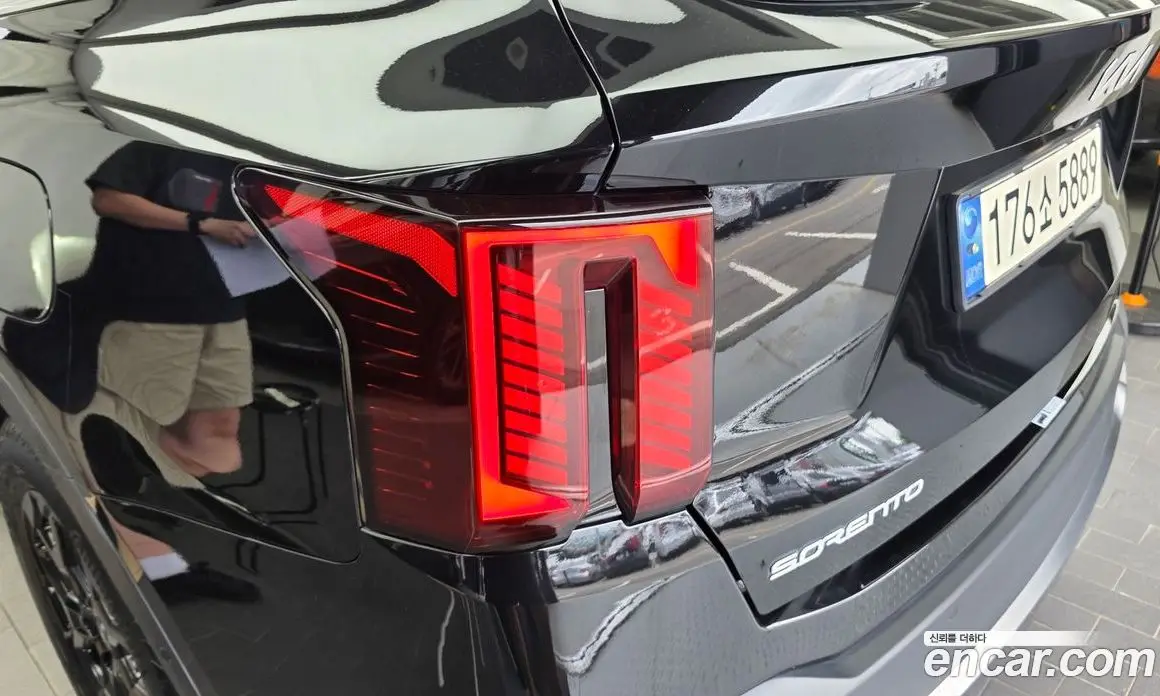 Kia Sorento 2024 1.6 автомат (гидро), фото 9