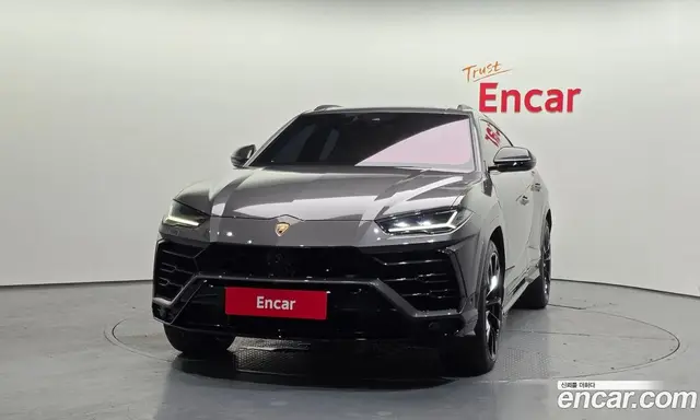 Lamborghini Urus 2022 4.0 автомат (гидро), миниатюра 3