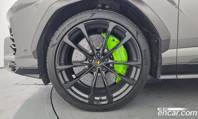 Lamborghini Urus 2022 4.0 автомат (гидро), миниатюра 5
