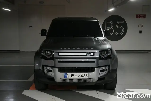 Land Rover Defender 2021 3.0 автомат (гидро), миниатюра 1