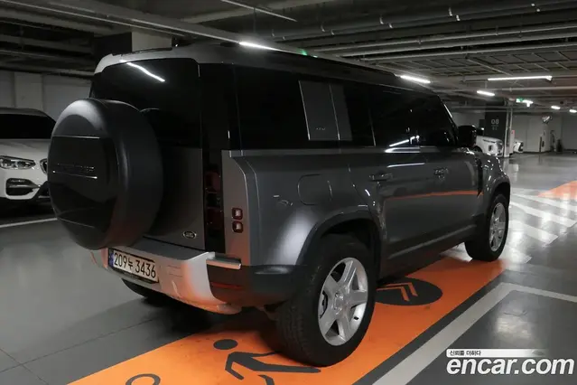 Land Rover Defender 2021 3.0 автомат (гидро), миниатюра 4