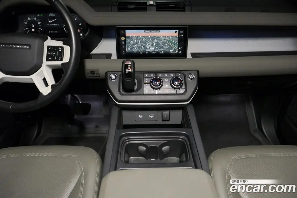 Land Rover Defender 2021 3.0 автомат (гидро), фото 7