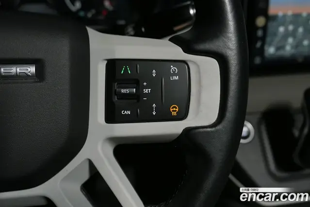 Land Rover Defender 2021 3.0 автомат (гидро), миниатюра 10