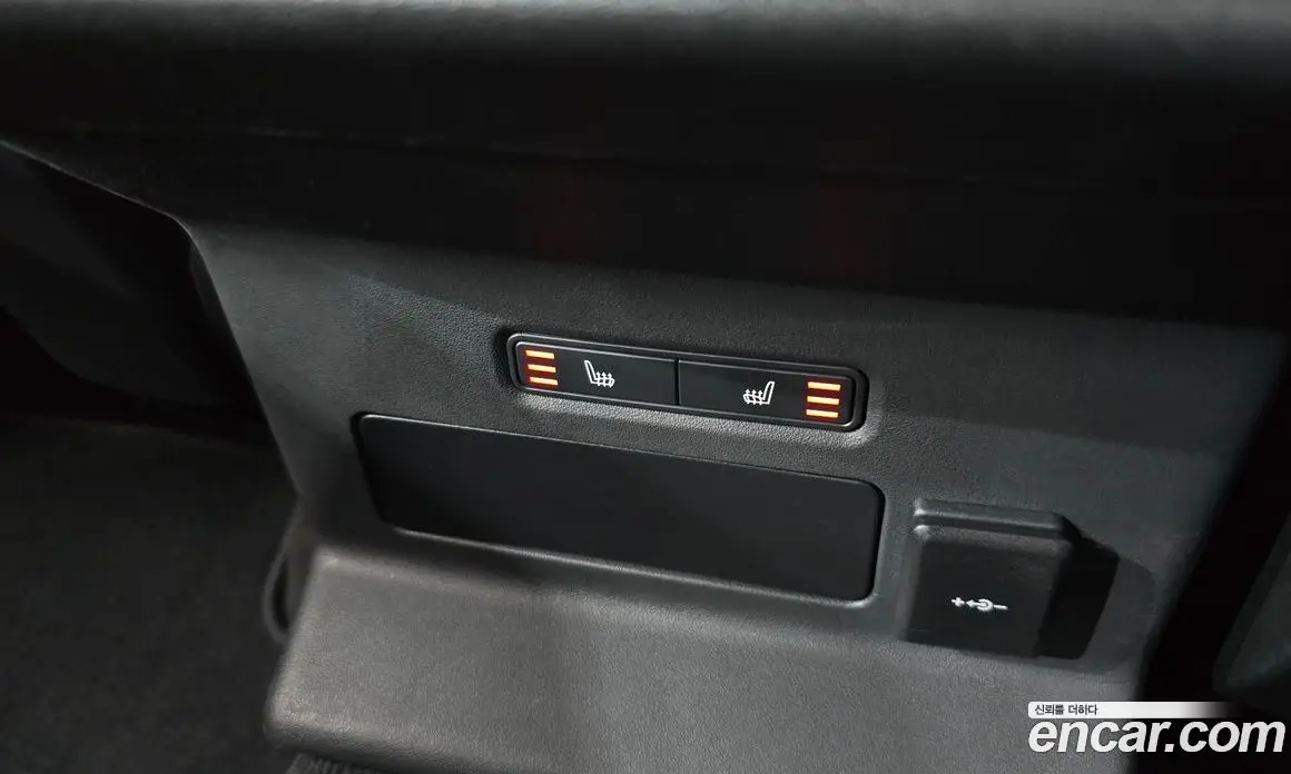 Land Rover Range Rover Velar 2023 3.0 автомат (гидро), фото 18