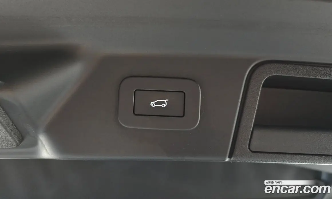 Land Rover Range Rover Velar 2023 3.0 автомат (гидро), фото 25