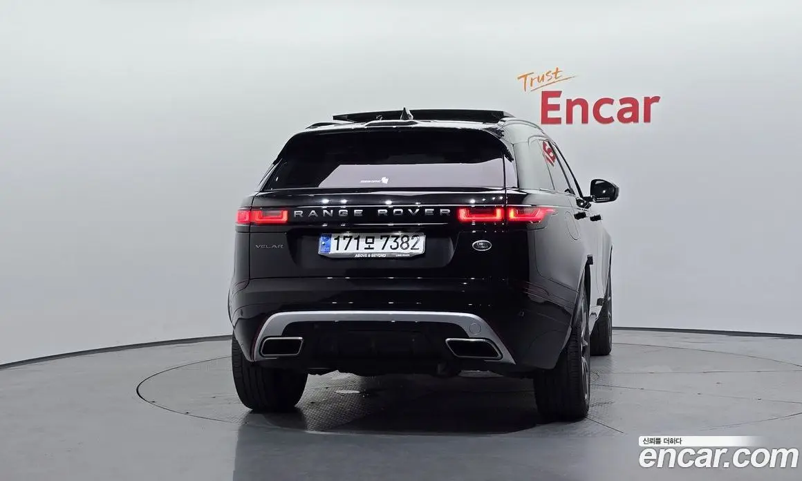 Land Rover Range Rover Velar 2023 3.0 автомат (гидро), фото 4
