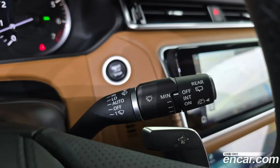 Land Rover Range Rover Velar 2023 3.0 автомат (гидро), фото 37