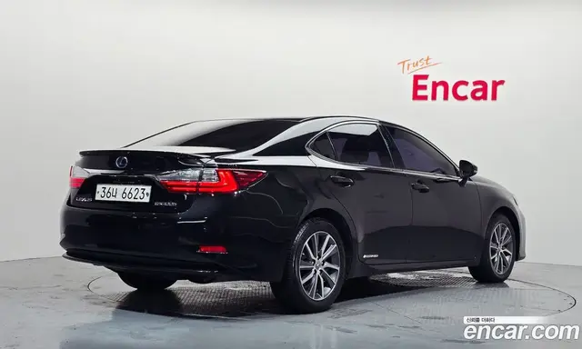 Lexus ES 2018 2.5 автомат (гидро), миниатюра 2