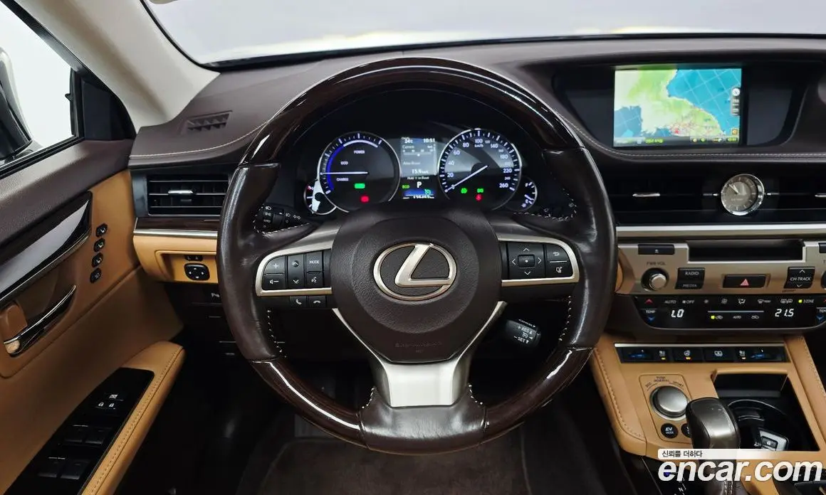 Lexus ES 2018 2.5 автомат (гидро), фото 13