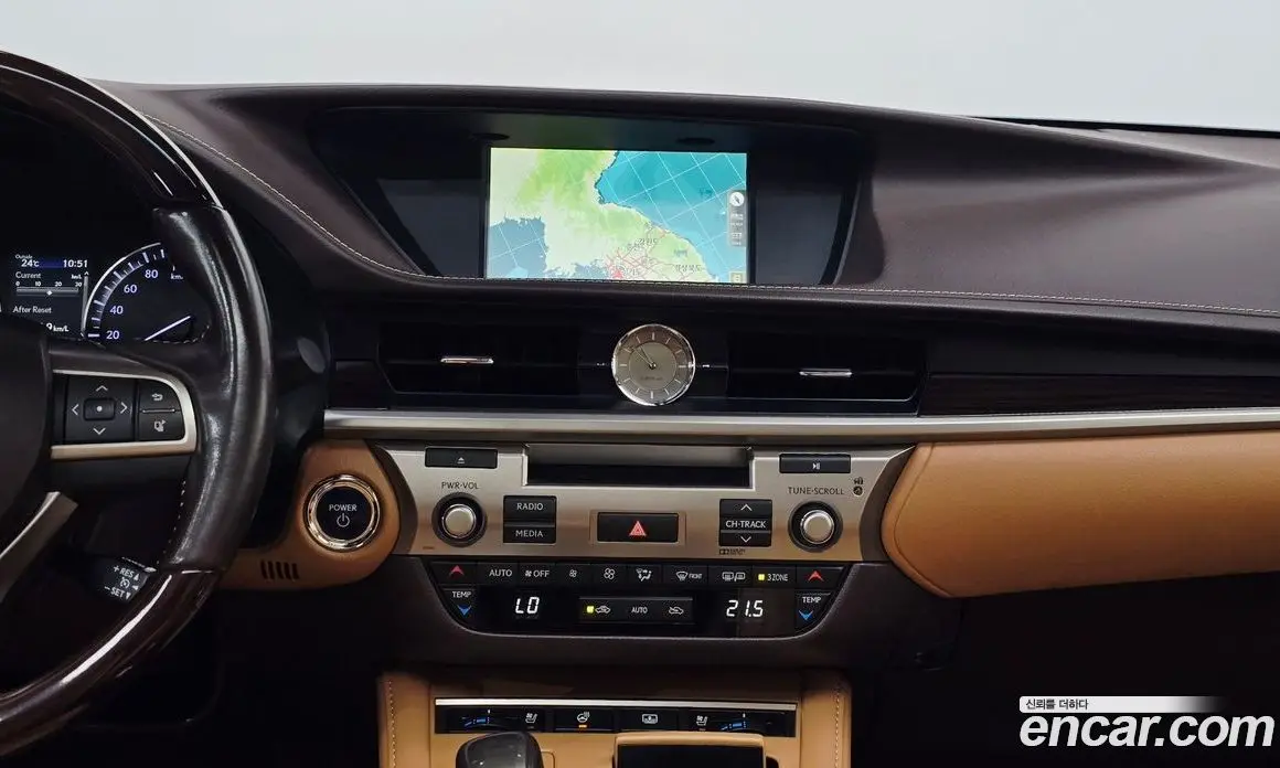 Lexus ES 2018 2.5 автомат (гидро), фото 14
