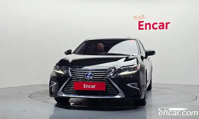 Lexus ES 2018 2.5 автомат (гидро), миниатюра 3