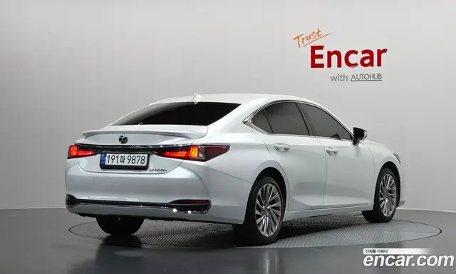 Lexus ES 2023 2.5 автомат (гидро), миниатюра 2