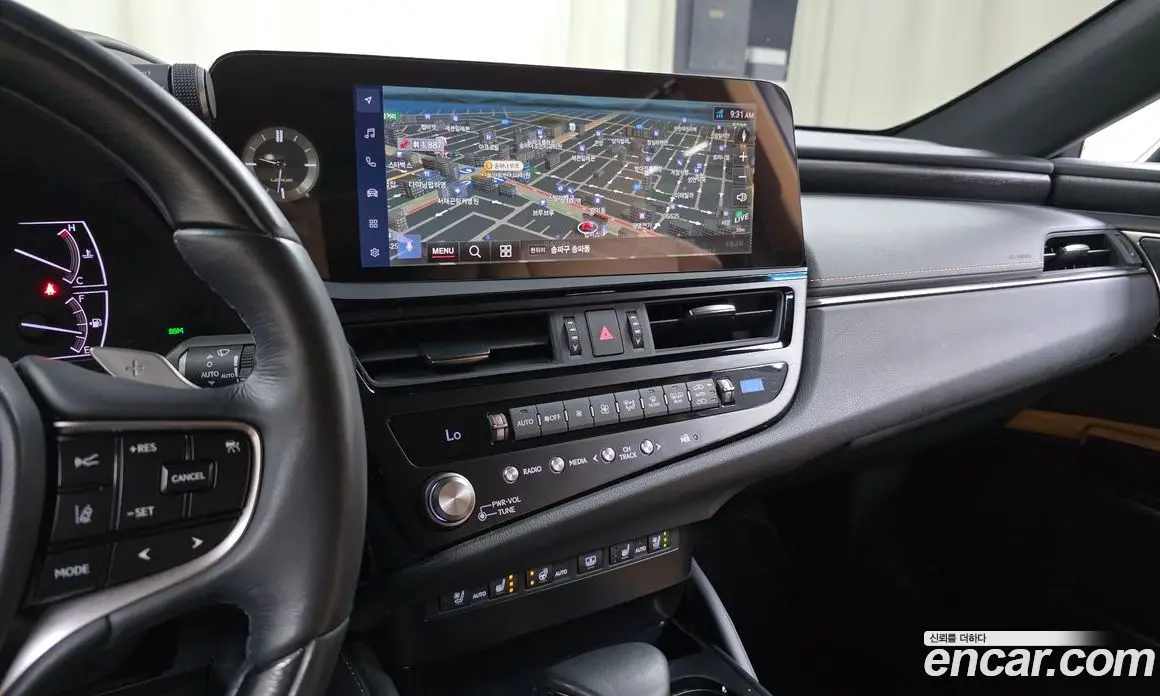 Lexus ES 2023 2.5 автомат (гидро), фото 19