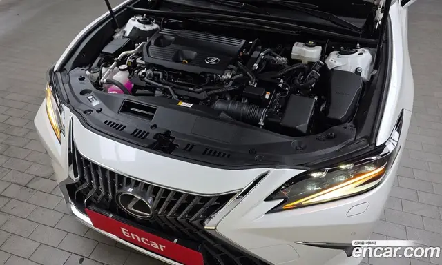 Lexus ES 2023 2.5 автомат (гидро), миниатюра 6