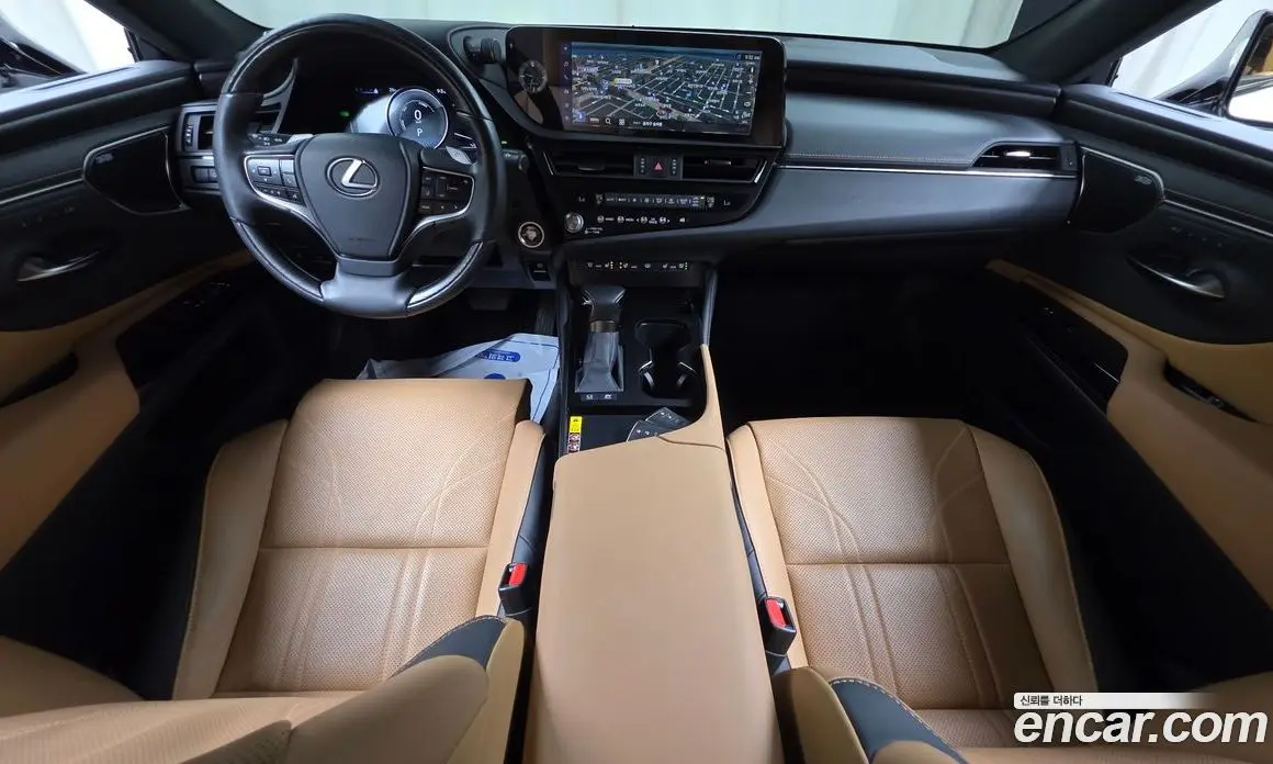 Lexus ES 2023 2.5 автомат (гидро), фото 10