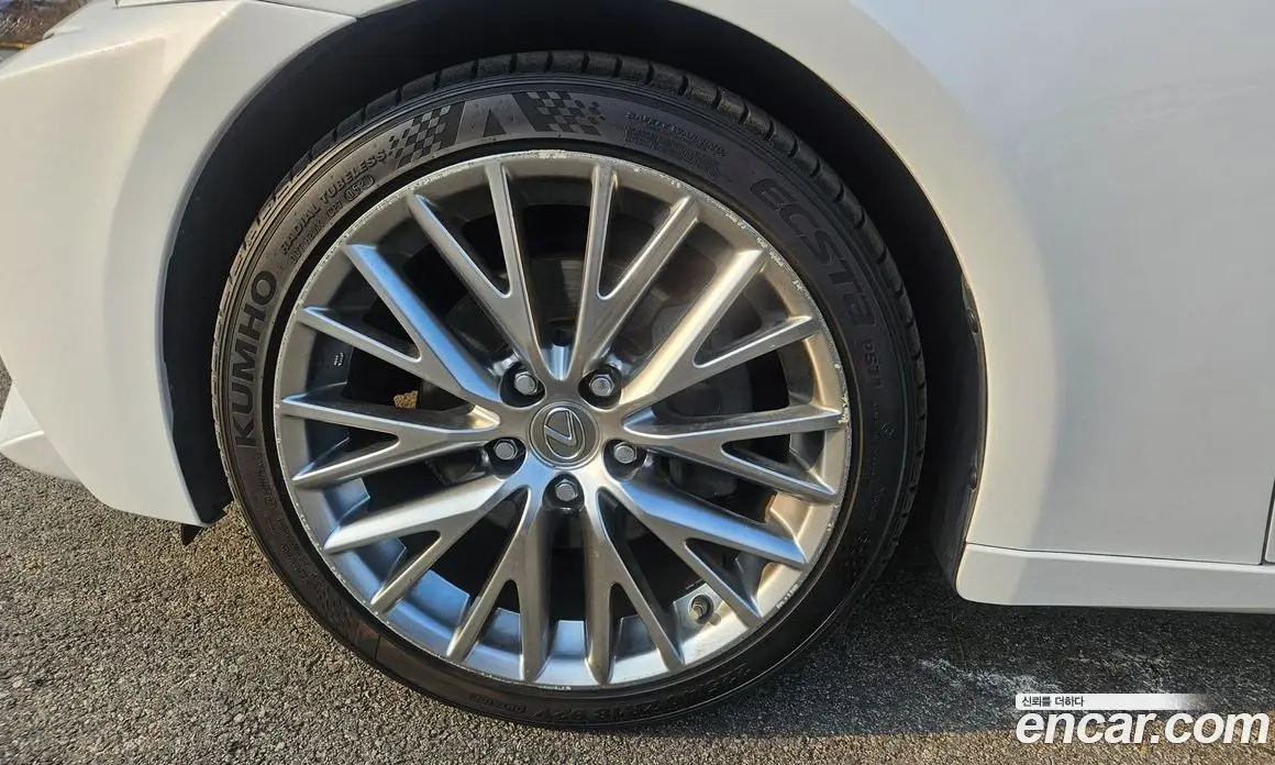 Lexus IS 2013 2.5 автомат (гидро), фото 5