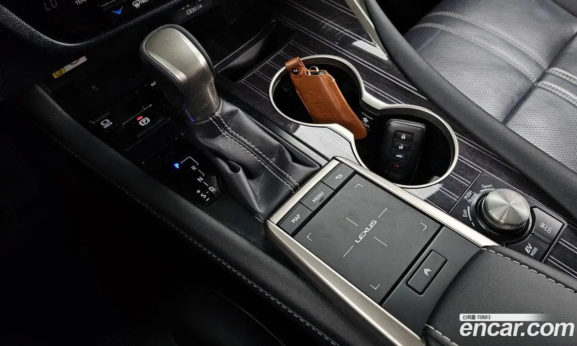 Lexus RX 2020 3.5 автомат (гидро), фото 12