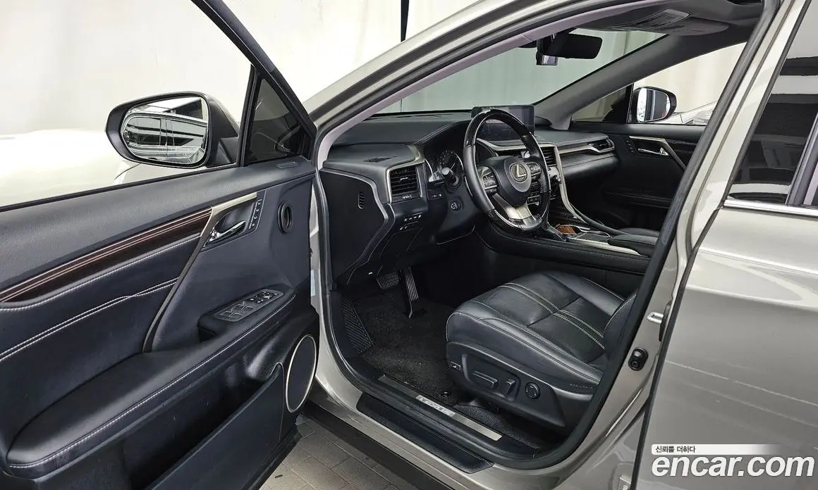 Lexus RX 2020 3.5 автомат (гидро), фото 13