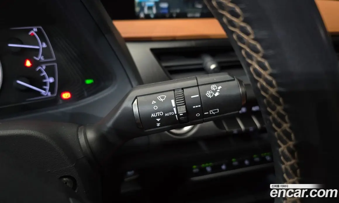 Lexus UX 2019 2.0 автомат (гидро), фото 22