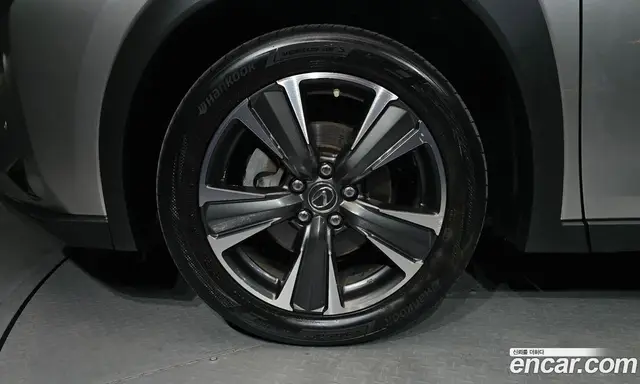 Lexus UX 2019 2.0 автомат (гидро), миниатюра 5