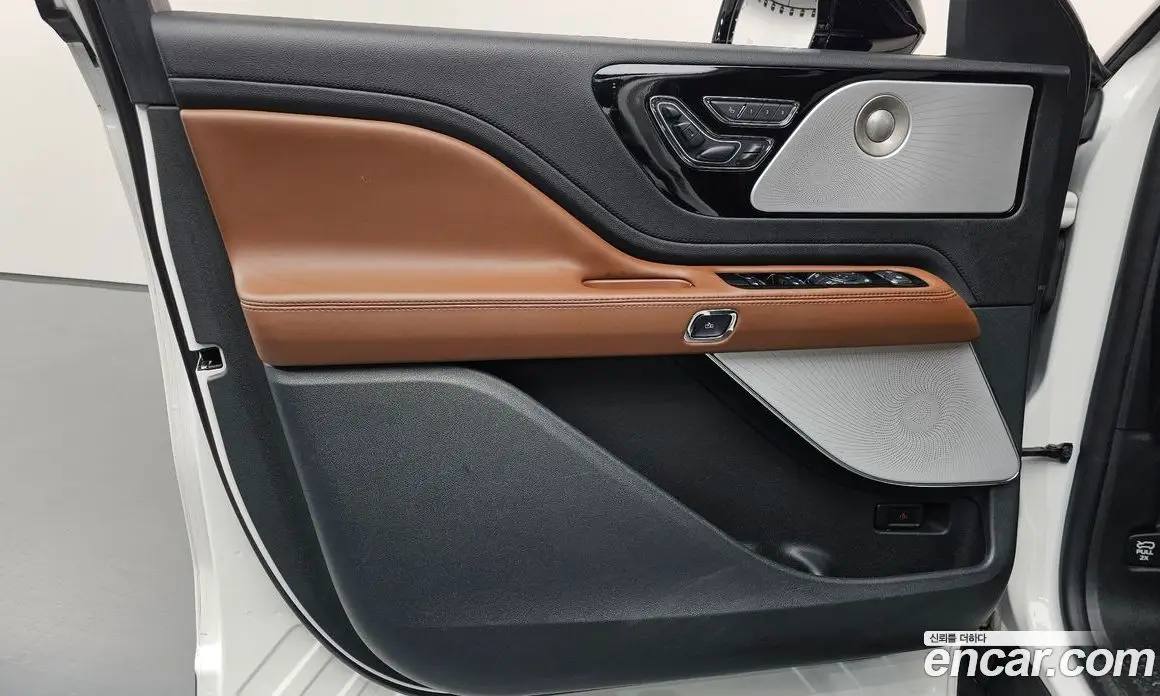 Lincoln Aviator 2023 3.0 автомат (гидро), фото 14