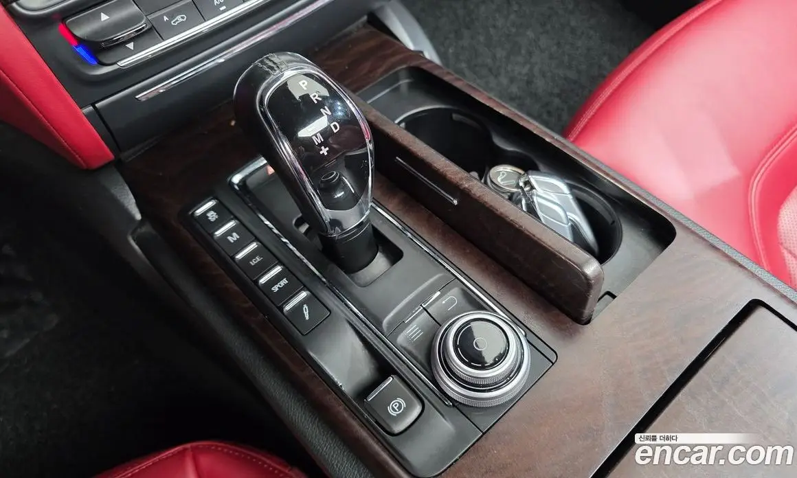Maserati Quattroporte 2016 3.0 автомат (гидро), фото 9