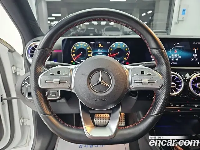 Mercedes-Benz A-Class 2021 2.0 автомат (гидро), миниатюра 9