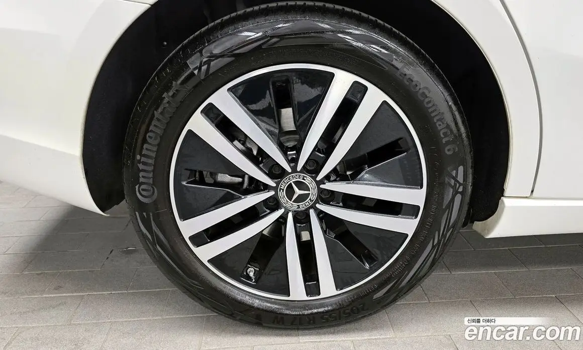 Mercedes-Benz A-Class 2022 2.0 автомат (гидро), фото 5 Mercedes-Benz A-Class 2022 2.0 автомат (гидро), фото 5
