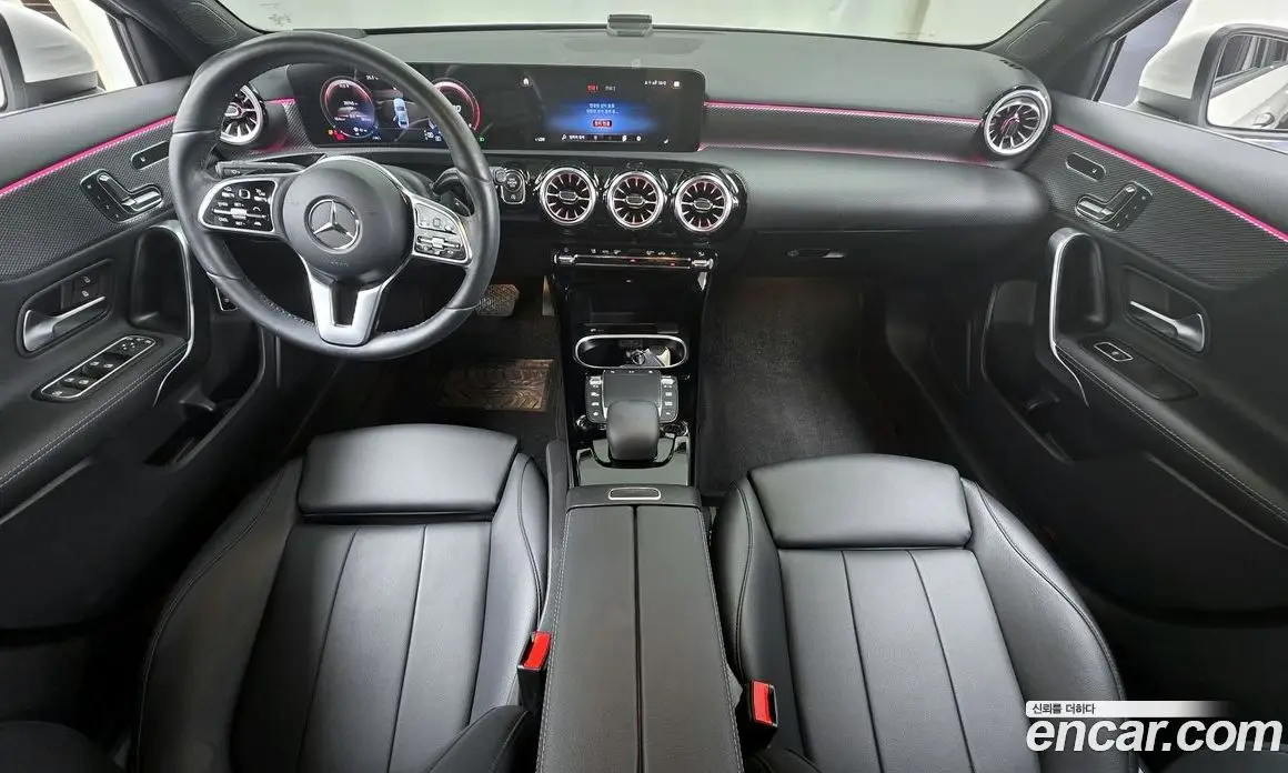 Mercedes-Benz A-Class 2022 2.0 автомат (гидро), фото 7 Mercedes-Benz A-Class 2022 2.0 автомат (гидро), фото 7