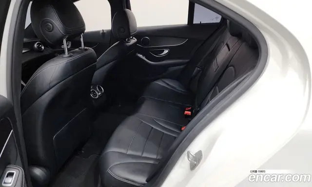 Mercedes-Benz C-Class 2016 2.0 автомат (гидро), миниатюра 11 Mercedes-Benz C-Class 2016 2.0 автомат (гидро), миниатюра 11