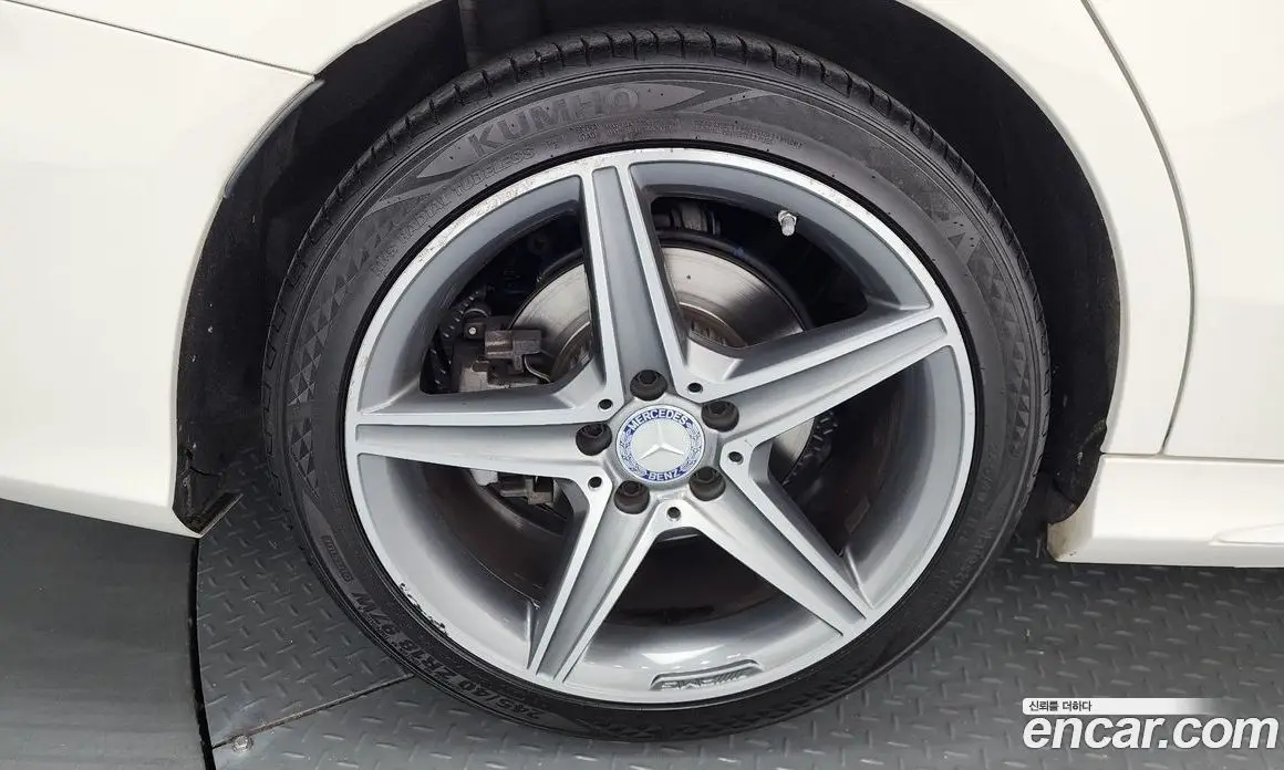 Mercedes-Benz C-Class 2016 2.0 автомат (гидро), фото 5 Mercedes-Benz C-Class 2016 2.0 автомат (гидро), фото 5