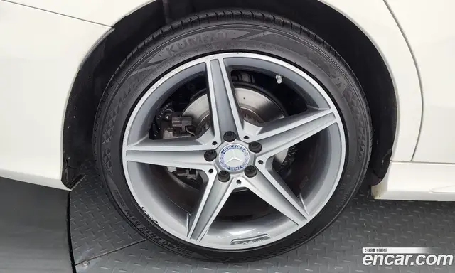 Mercedes-Benz C-Class 2016 2.0 автомат (гидро), миниатюра 5 Mercedes-Benz C-Class 2016 2.0 автомат (гидро), миниатюра 5