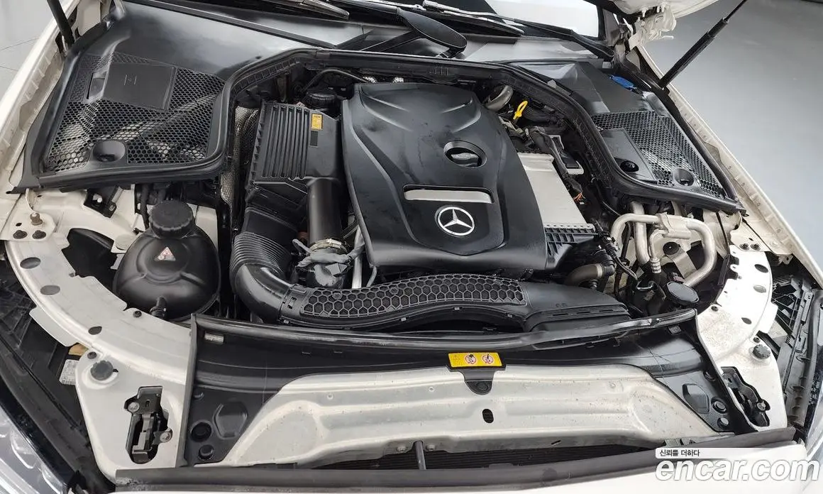 Mercedes-Benz C-Class 2016 2.0 автомат (гидро), фото 6 Mercedes-Benz C-Class 2016 2.0 автомат (гидро), фото 6