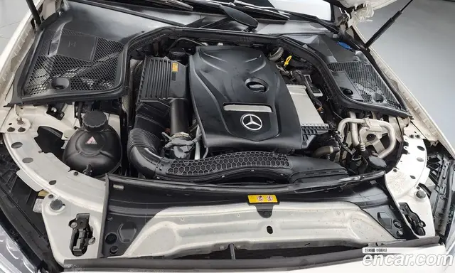 Mercedes-Benz C-Class 2016 2.0 автомат (гидро), миниатюра 6 Mercedes-Benz C-Class 2016 2.0 автомат (гидро), миниатюра 6