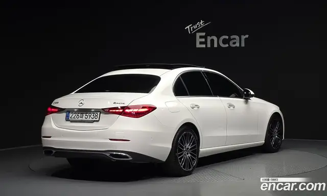 Mercedes-Benz C-Class 2024 2.0 автомат (гидро), миниатюра 2