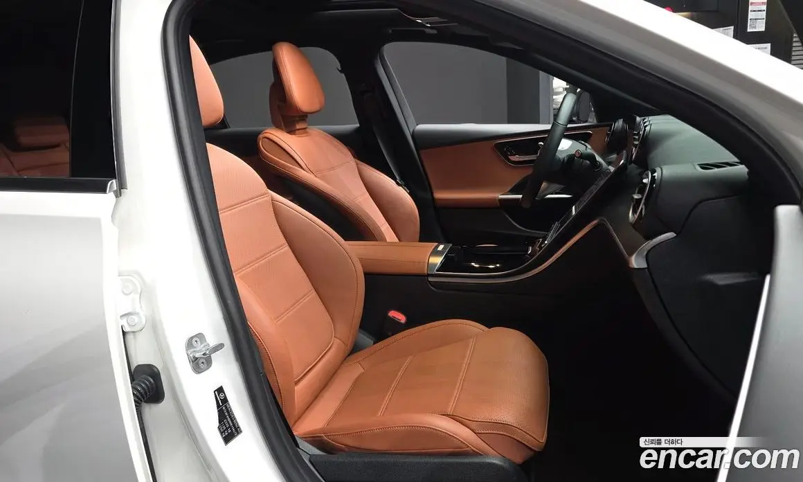 Mercedes-Benz C-Class 2024 2.0 автомат (гидро), фото 17