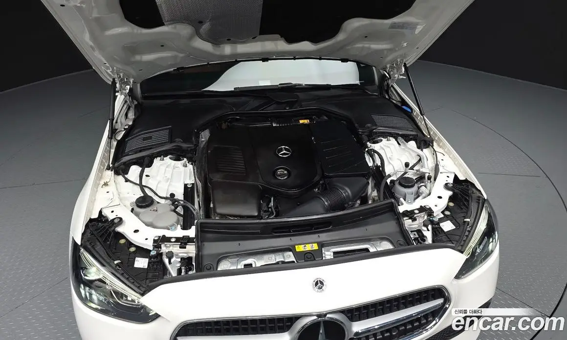 Mercedes-Benz C-Class 2024 2.0 автомат (гидро), фото 6