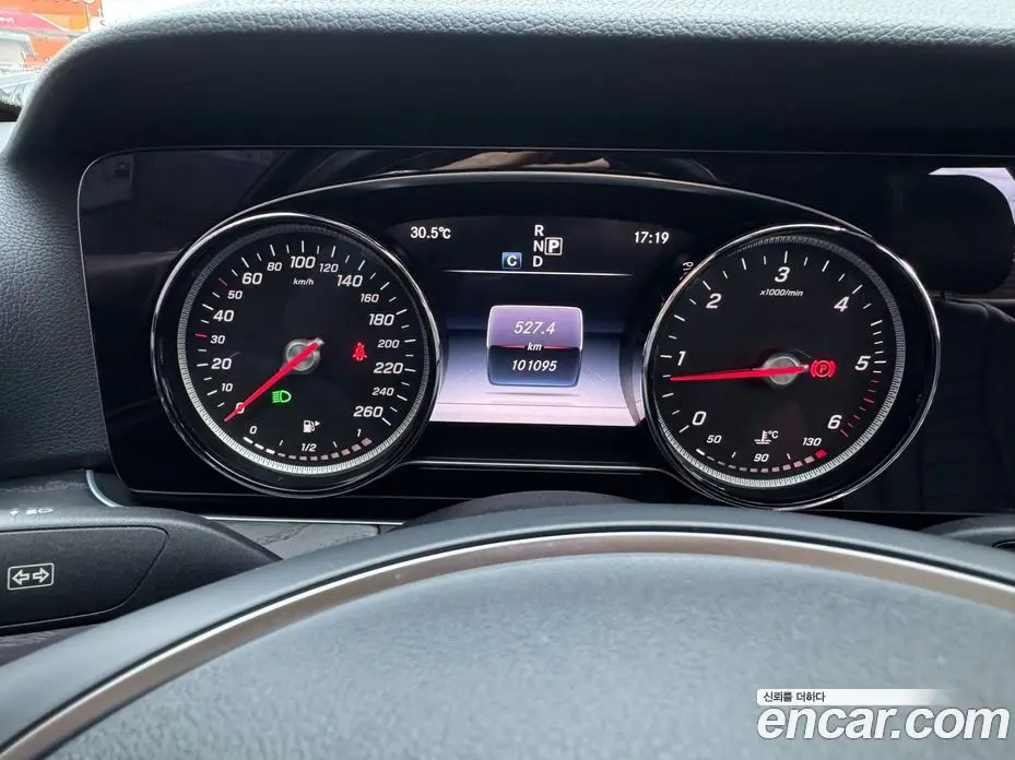 Mercedes-Benz E-Class 2016 1.9 автомат (гидро), фото 6