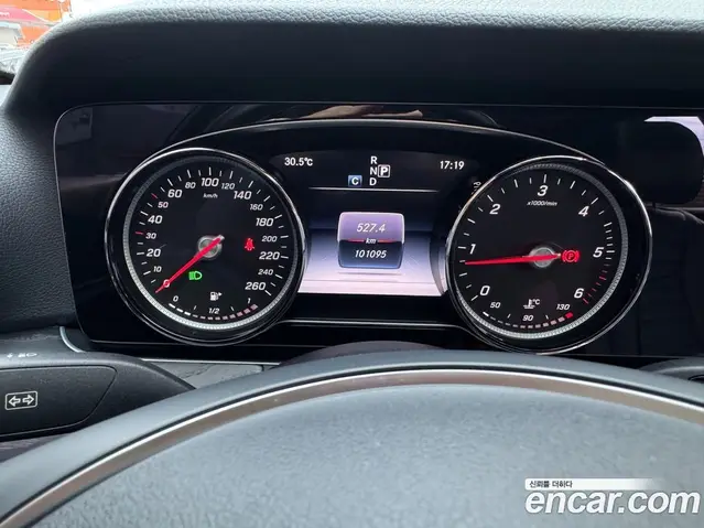 Mercedes-Benz E-Class 2016 1.9 автомат (гидро), миниатюра 6