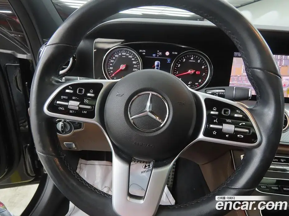 Mercedes-Benz E-Class 2019 2.0 автомат (гидро), фото 12