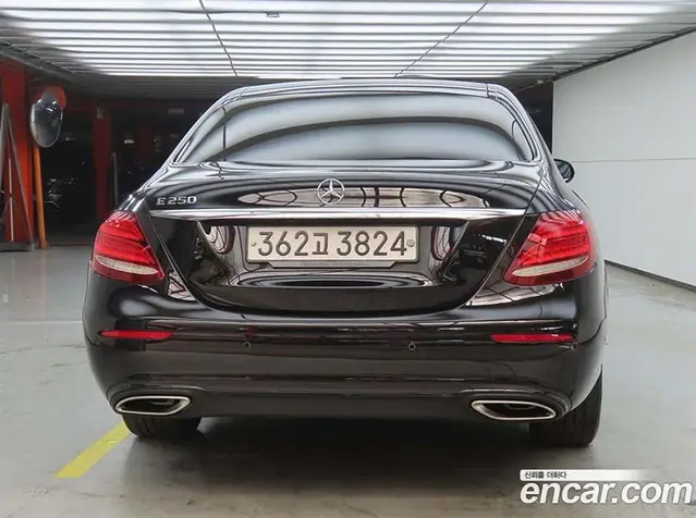 Mercedes-Benz E-Class 2019 2.0 автомат (гидро), миниатюра 4